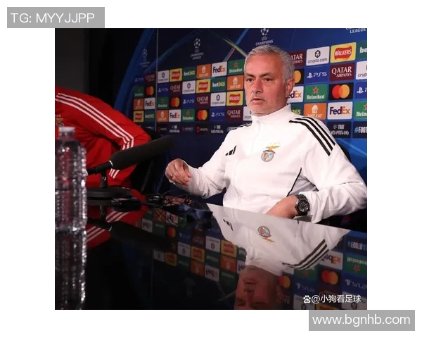 足球明星的妹妹美丽动人引发媒体热议成为时尚界新宠