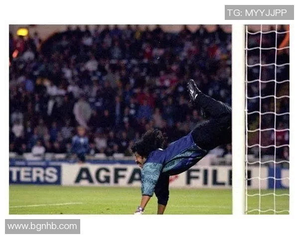 新一代足球明星崛起后起之秀引领未来赛场风潮