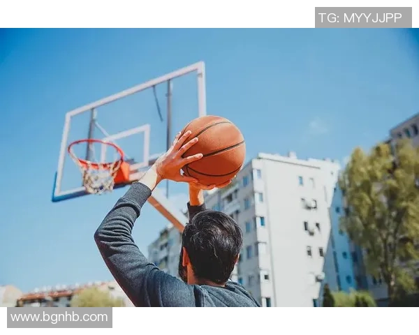 篮球明星街头篮球对决展现真实实力与激情碰撞的精彩瞬间